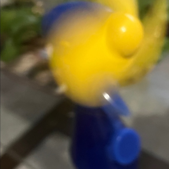 Disney Cooling Mist Fan - Disney Parks - Mickey and Friends - Picture 4 of 6